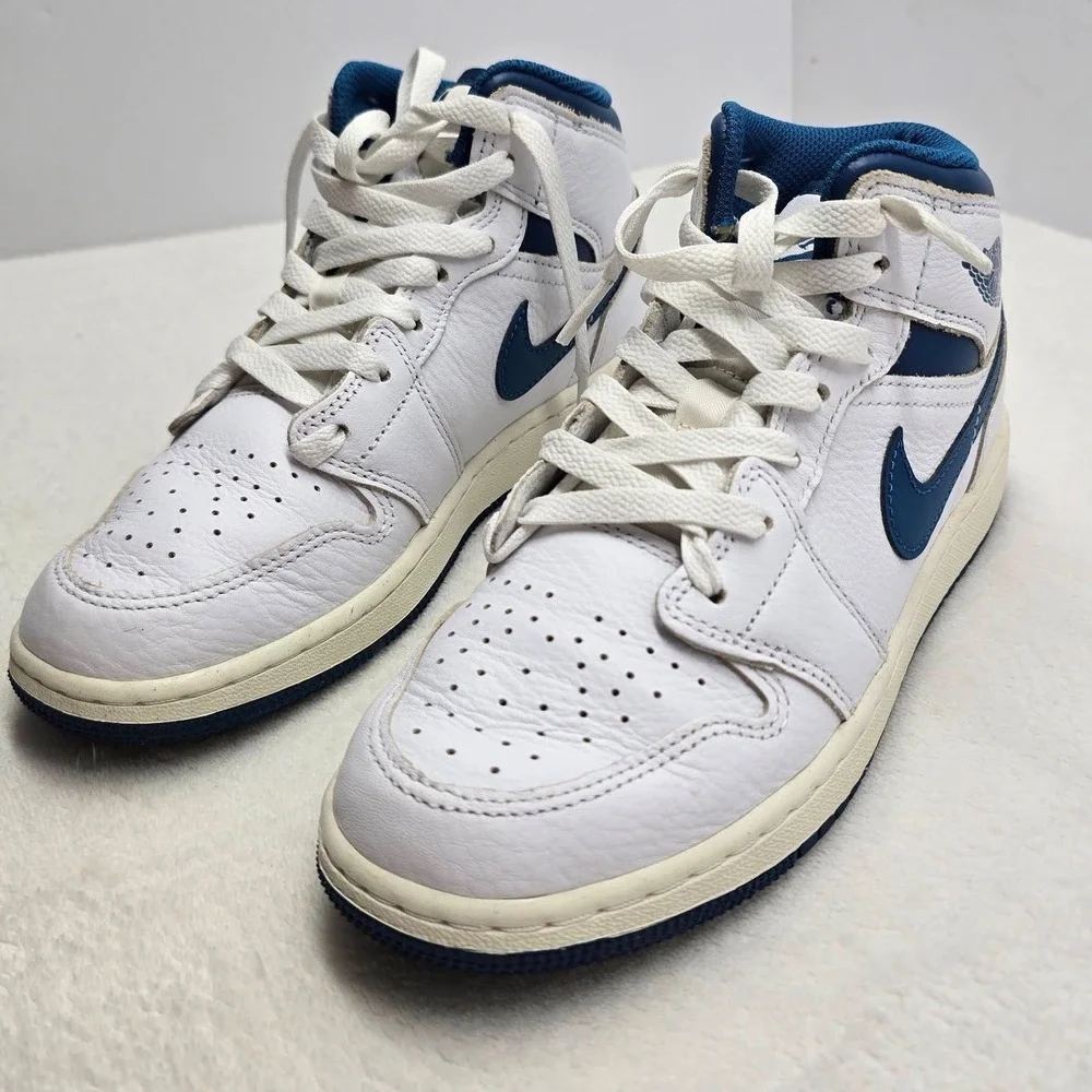 Jordan Air Jordan 1 Mid Midnight Navy White Streetwear Kids Sneaker 4Y